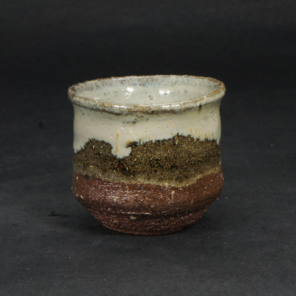 朝鮮唐津ぐい呑 H1015 浜本洋好作