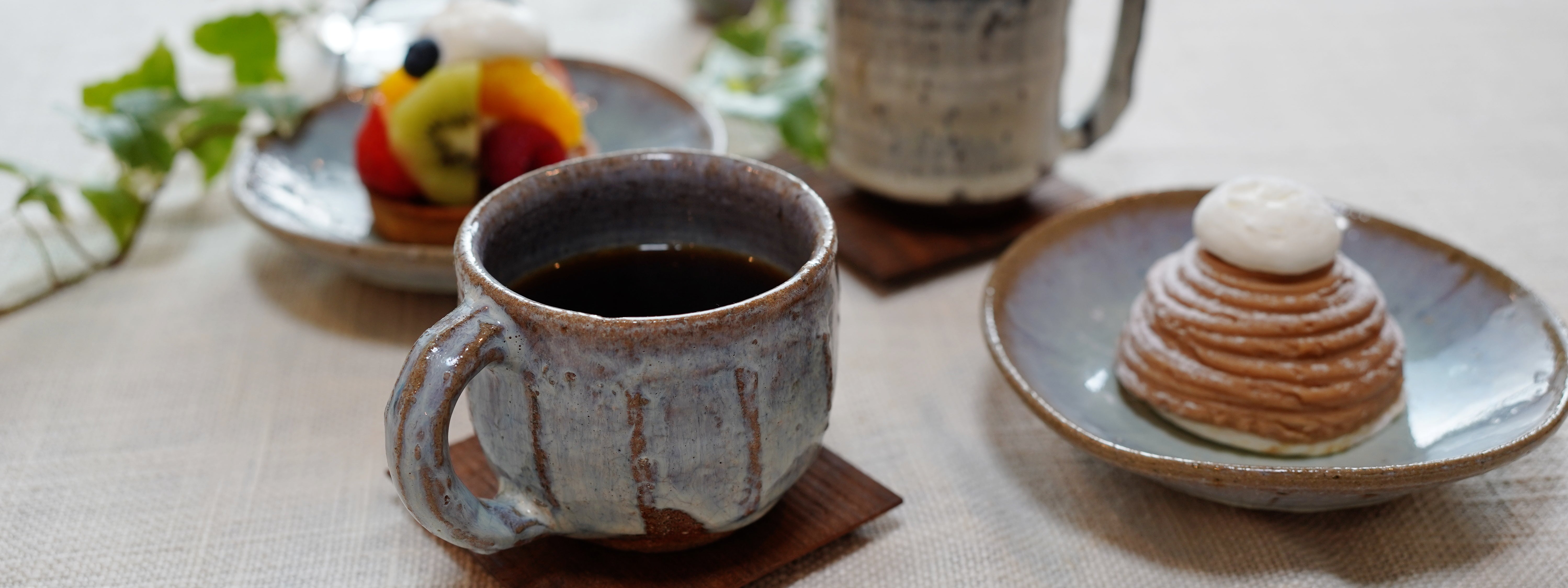 唐津焼？大振り土瓶　伝統的な陶器急須 日本の風景画 楽天 唐津焼？大振り土瓶 伝統的な陶器急須 日本の風景画
